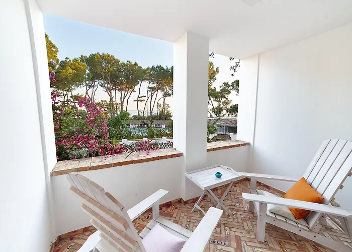 Art - Small Luxury Of The World (adults Only) 利卡斯戴勒