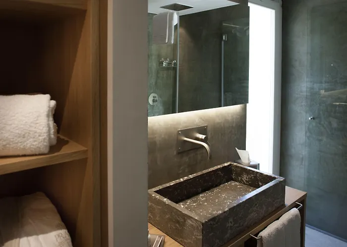 Art - Small Luxury Of The World (adults Only) 利卡斯戴勒