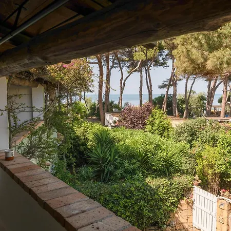 Art - Small Luxury Of The World (adults Only) Hotel Le Castella (Calabria)