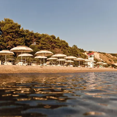 Art - Small Luxury Of The World (adults Only) Le Castella