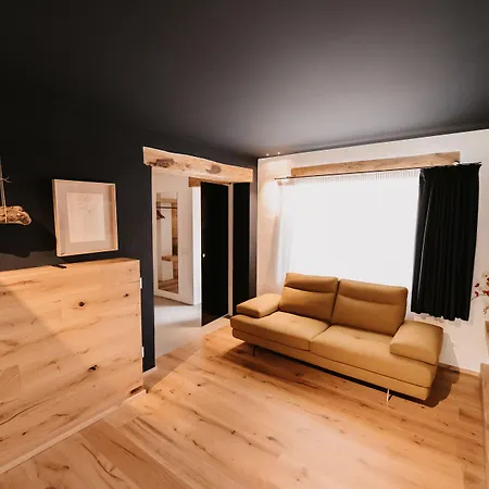 Art - Small Luxury Of The World (adults Only)