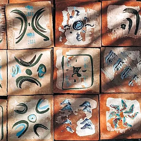 Art - Small Luxury Of The World (adults Only)
